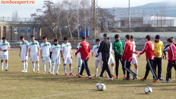 "Спартак" Тамбов - "Ангушт" Назрань 2:0